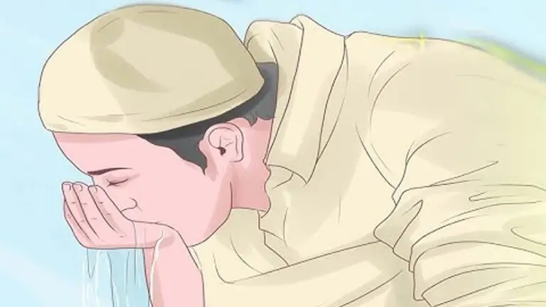 অনিচ্ছায় গলার ভেতর পানি ঢুকলে কি রোজা ভাঙে?