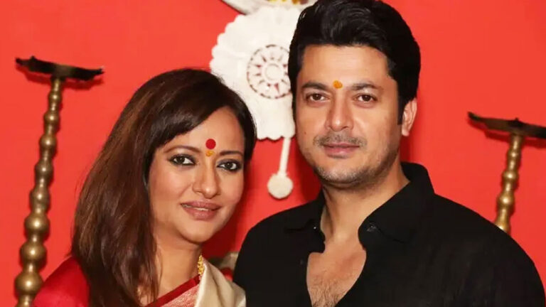 চূড়ান্ত বিচ্ছেদের ইঙ্গিত যীশু-নীলাঞ্জনার